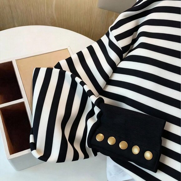 Black And White Casual Loose Fit Striped Women's Crew Neck Pullover Sweatshirt - Picture 4 of 5